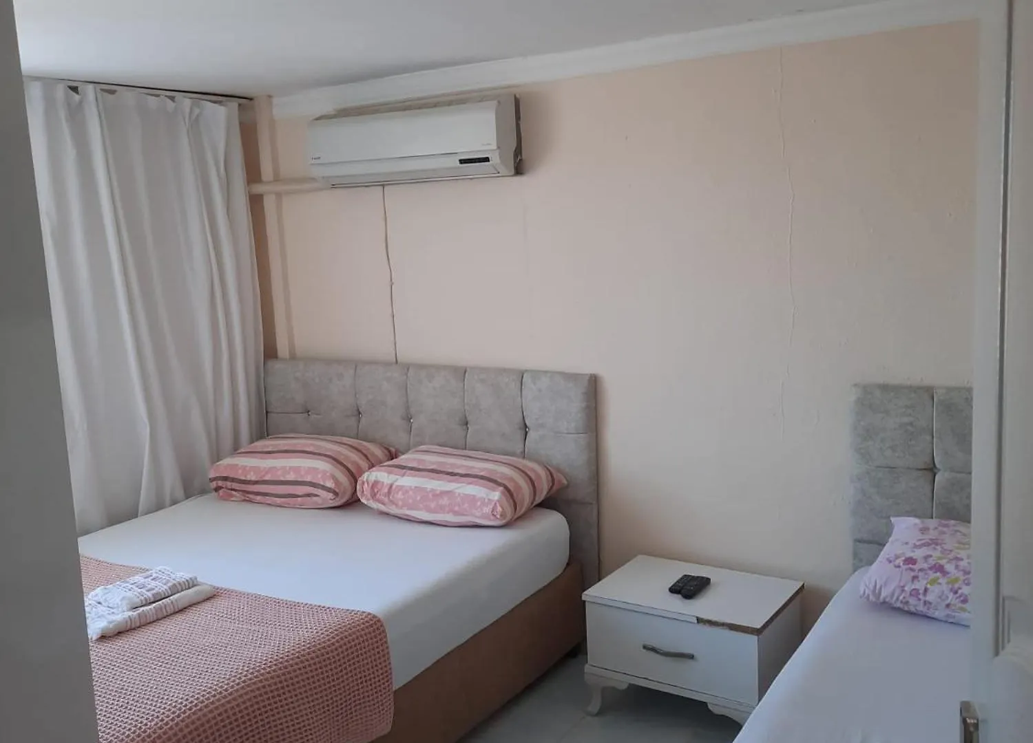 Beyaz Apart Pansiyon Çeşme